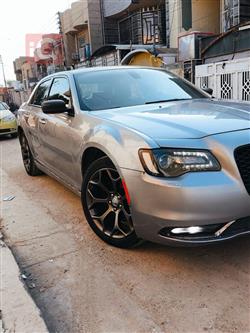 کرایسلەر 300